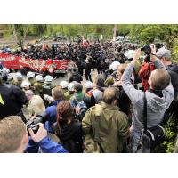 _DSC3634 Wimmelbild mit Fotografen. | Nazidemonstration in Hamburg Barmbek - Proteste.